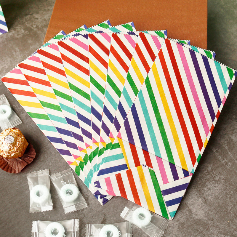 Tas kertas kecil pelangi dicet - Event Party Box ulasan dan harga